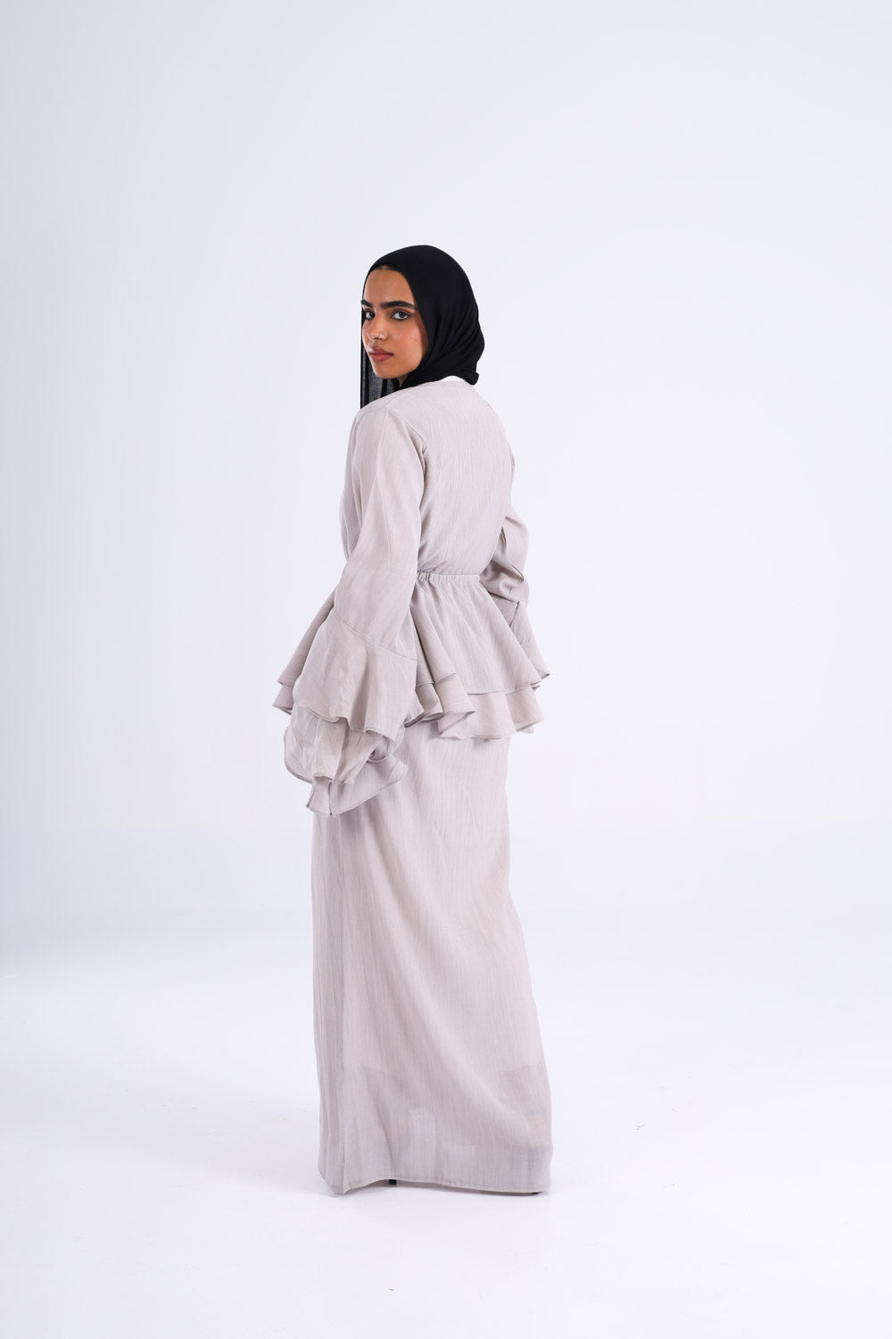 The Ruffles Set in Grey