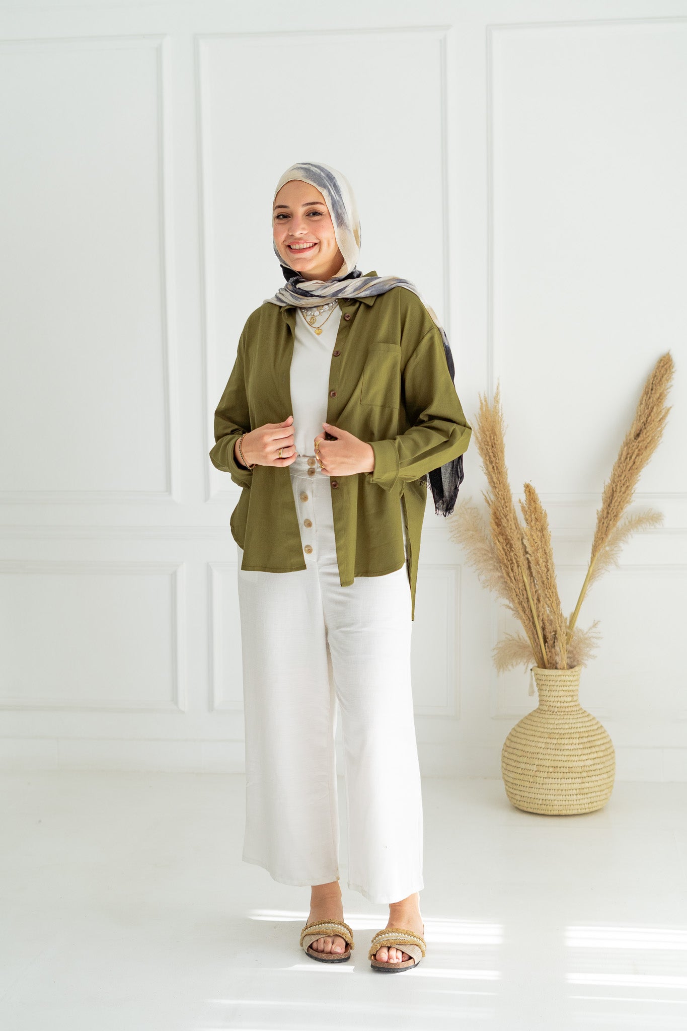 Amina Pants in White