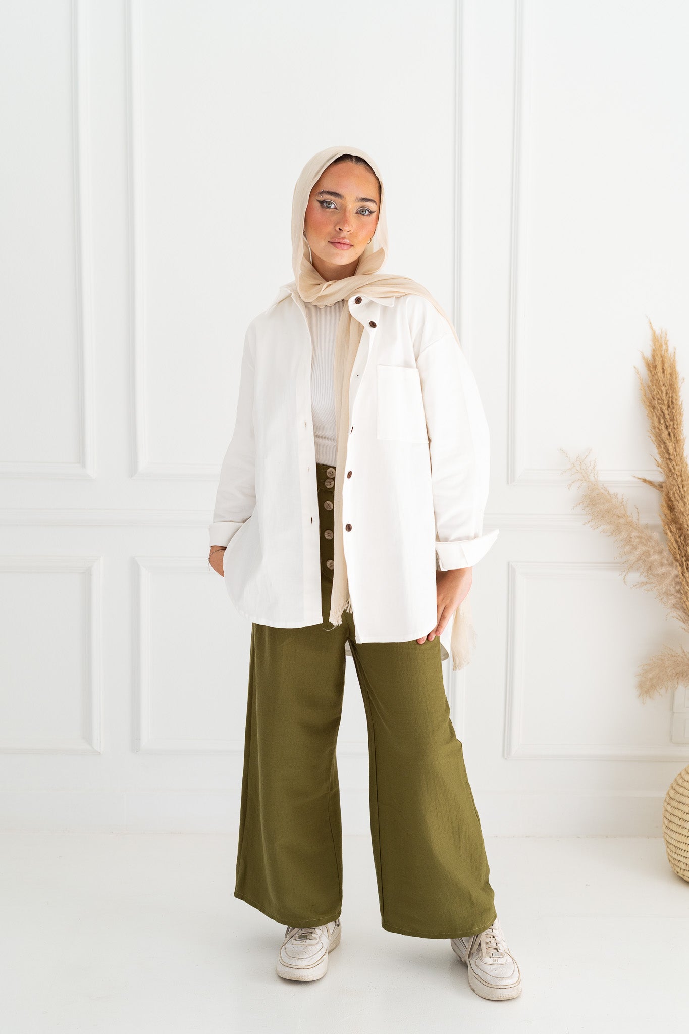 Amina Pants in Olive Green