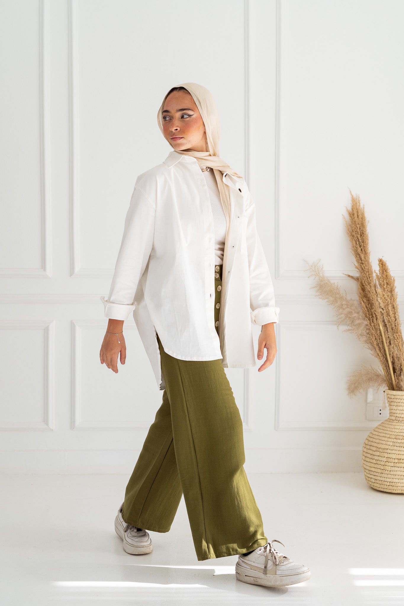 Amina Pants in Olive Green