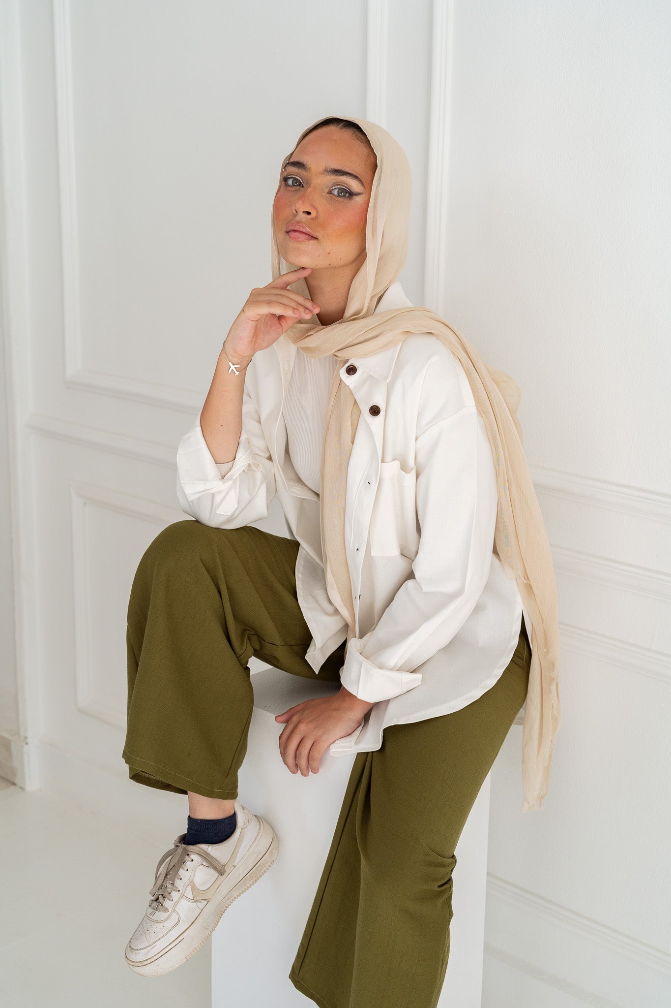 Amina Pants in Olive Green