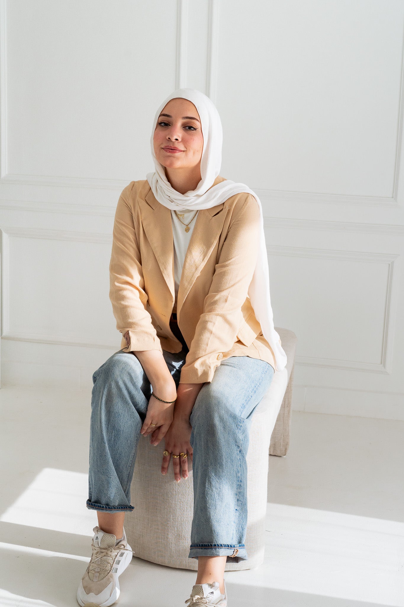 Nazly Blazer in Beige