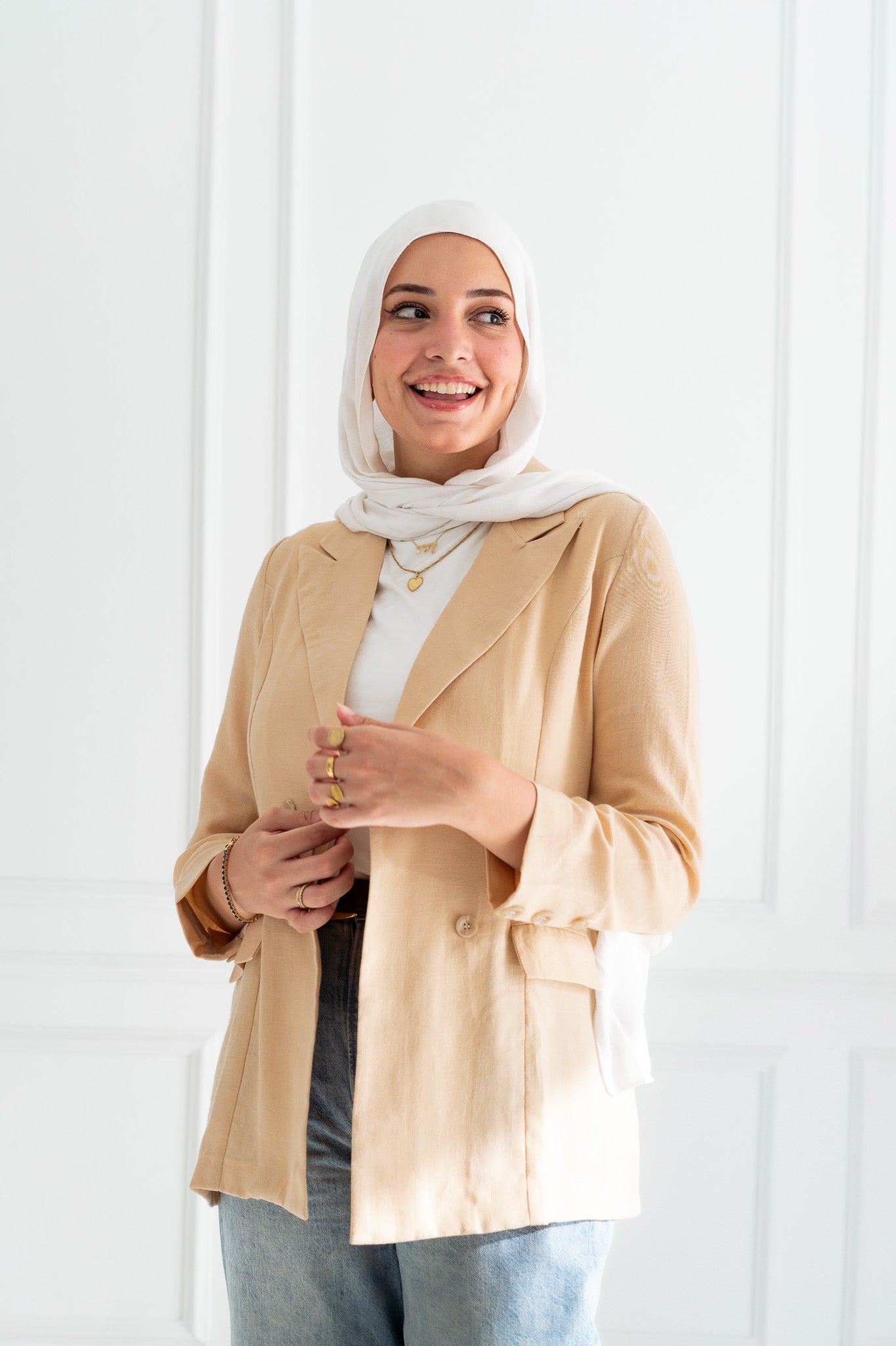 Nazly Blazer in Beige