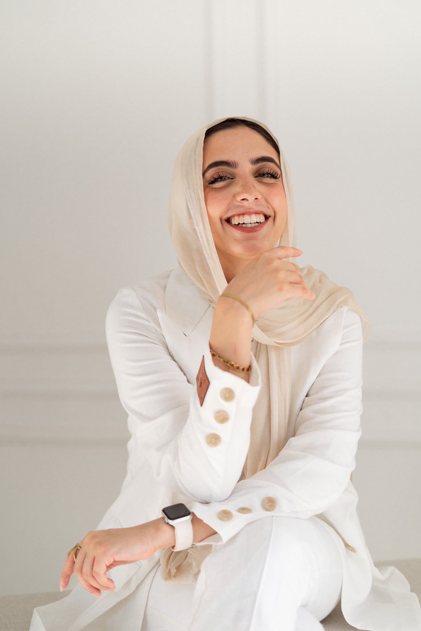 Nazly Set in White