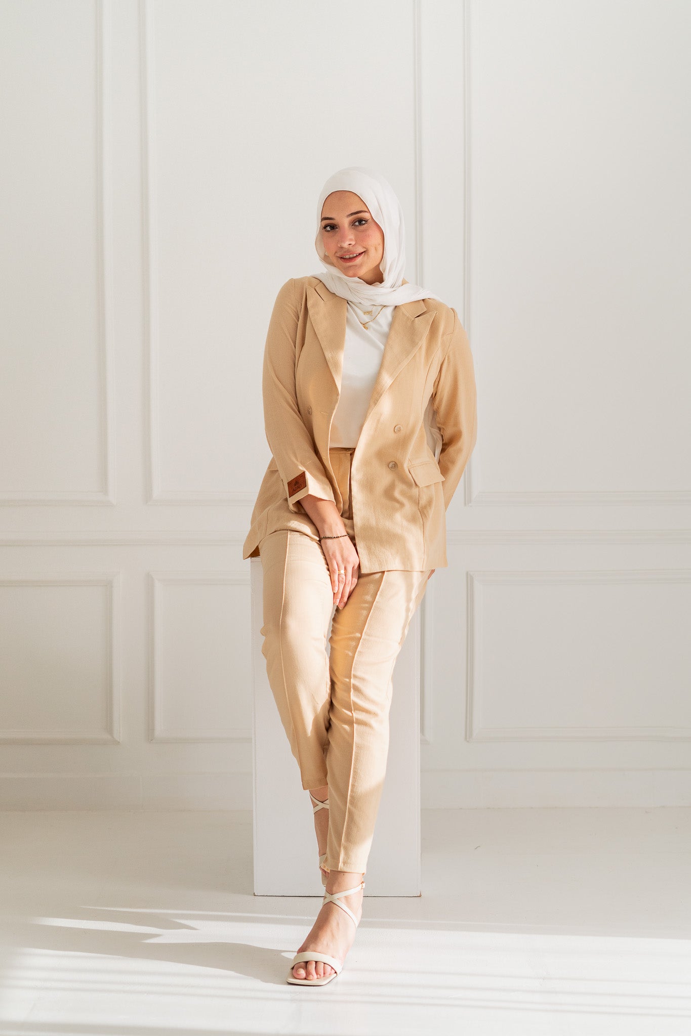 Nazly Set in Beige