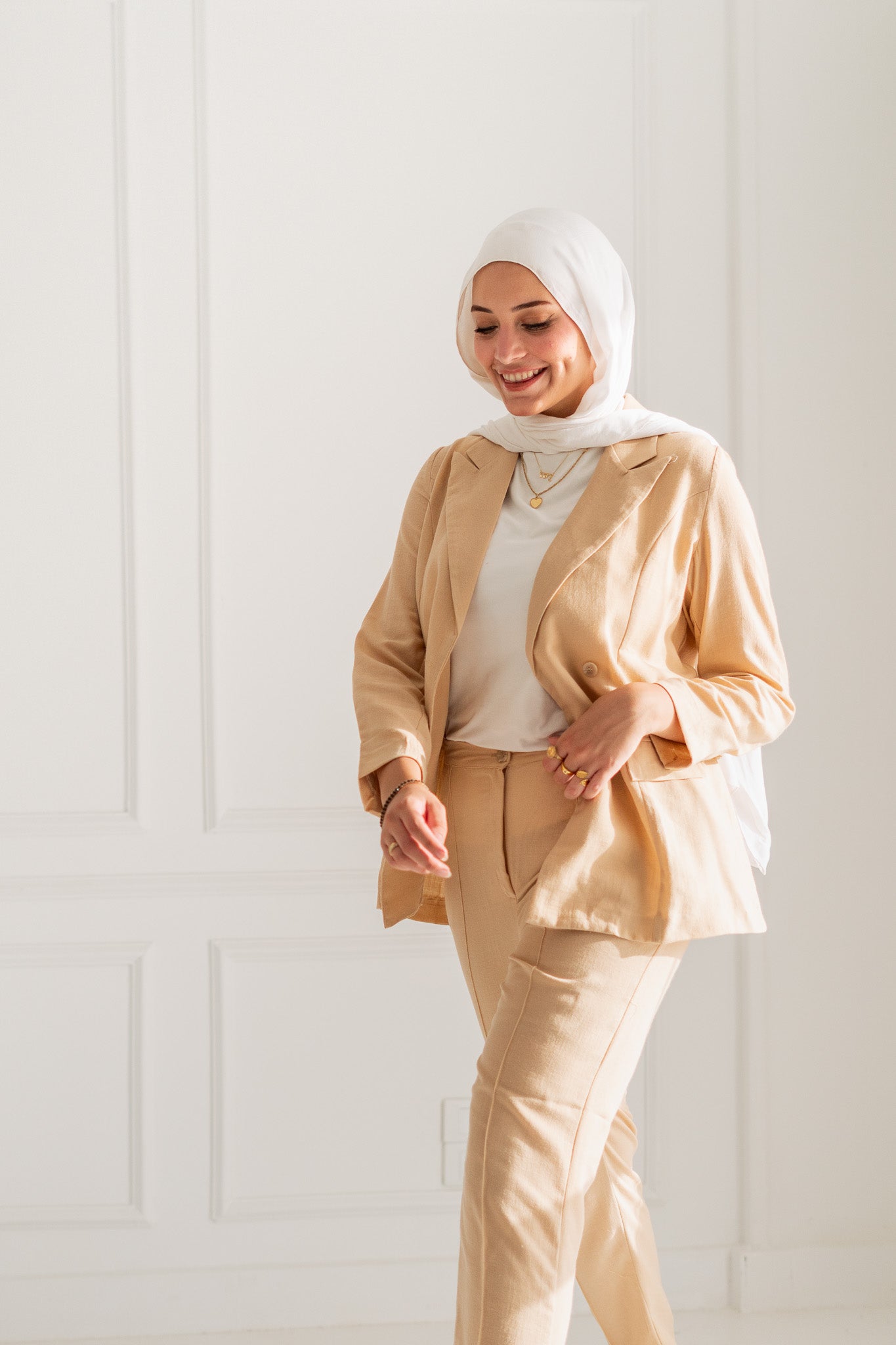 Nazly Set in Beige