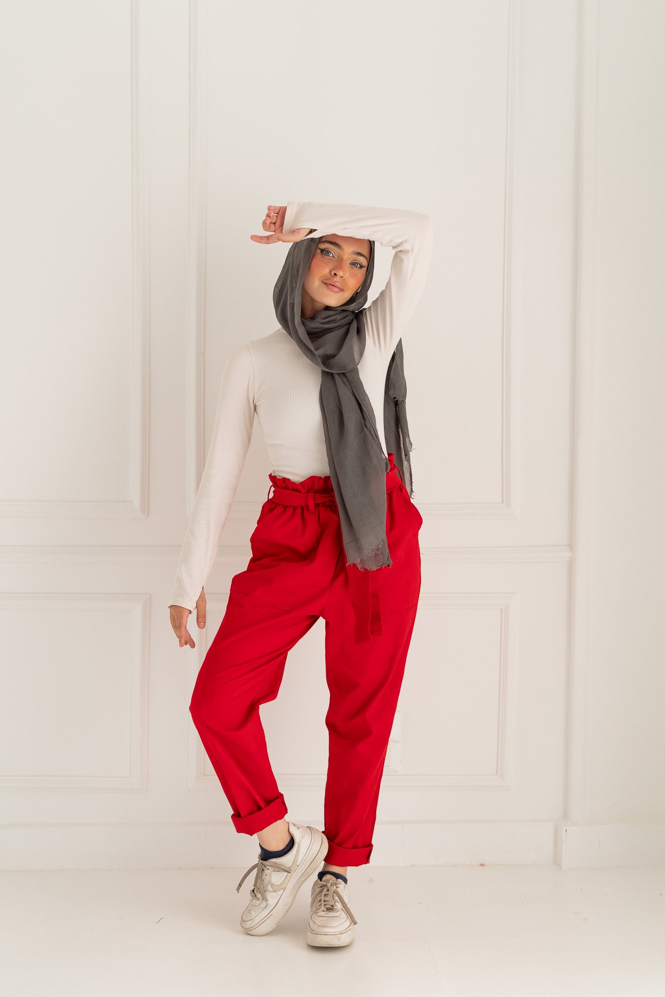 Shadia Pants in Red
