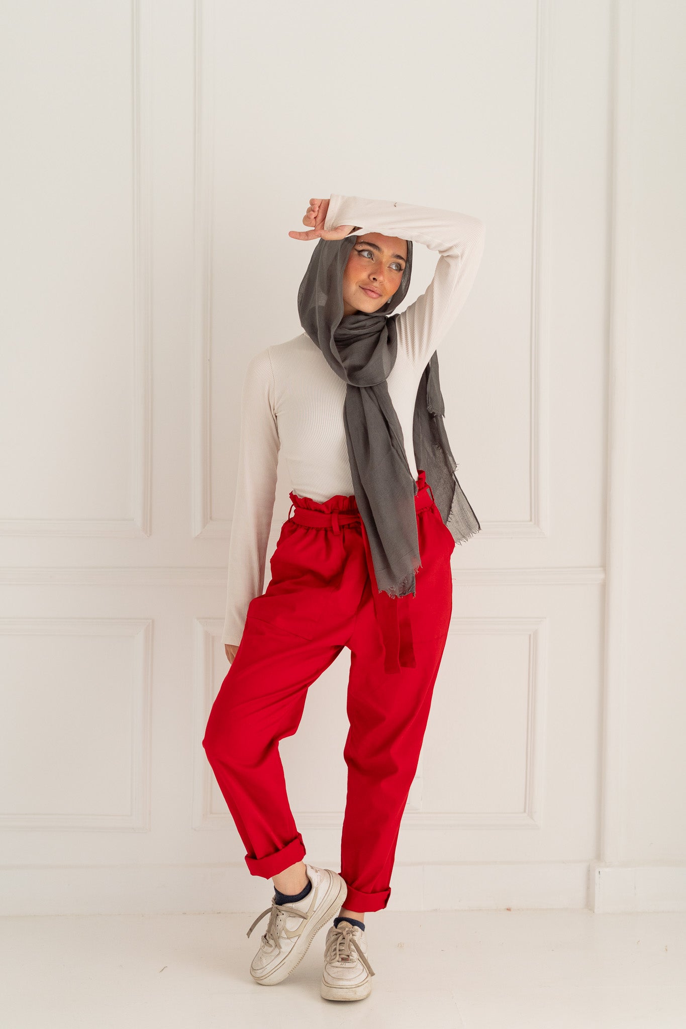 Shadia Pants in Red