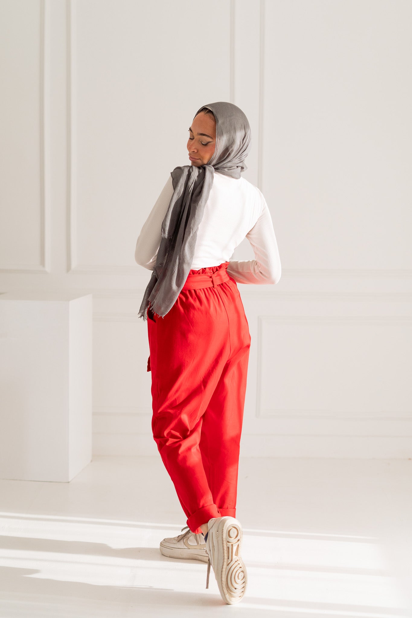 Shadia Pants in Red