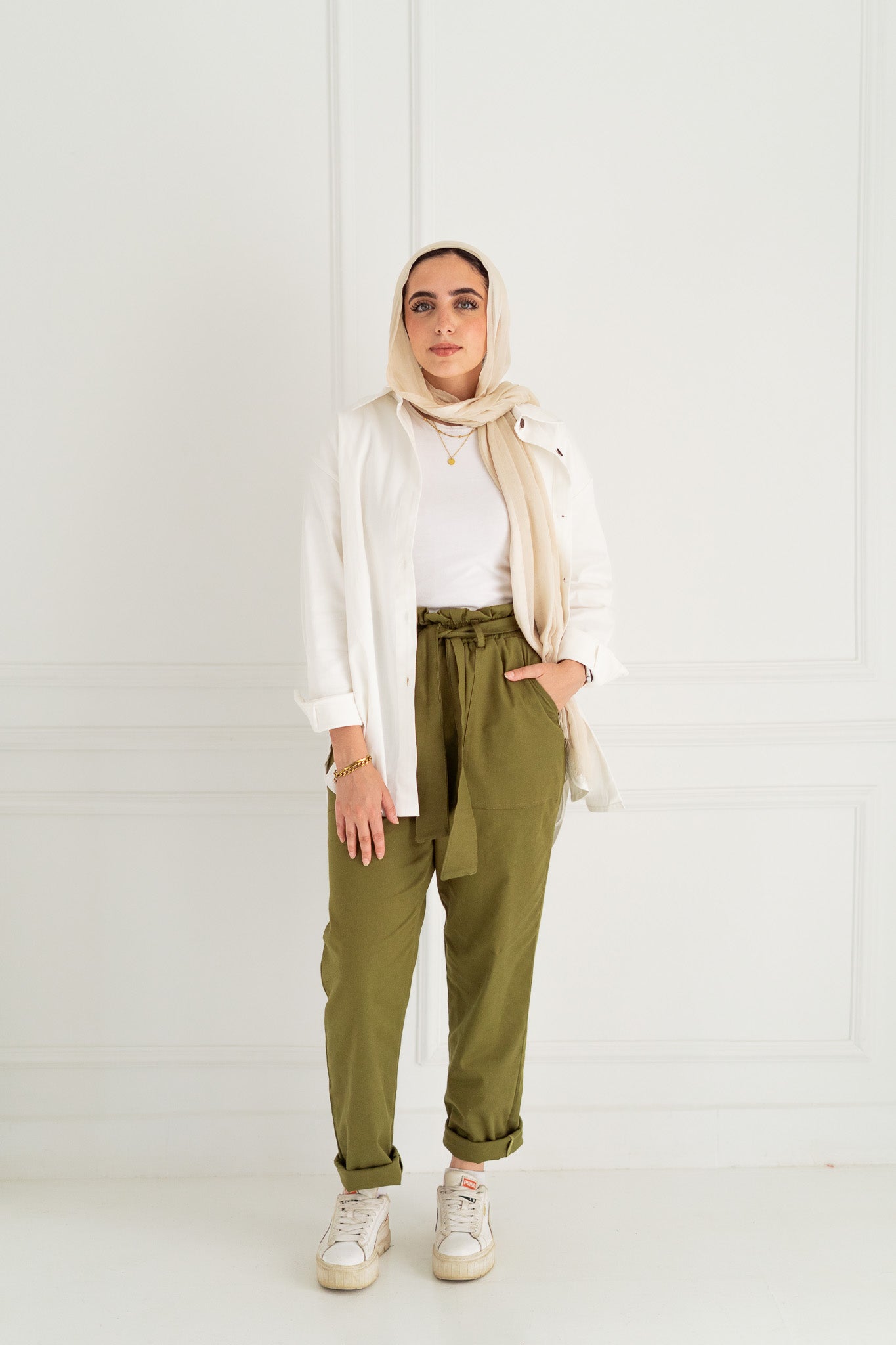 Shadia Pants in Olive Green