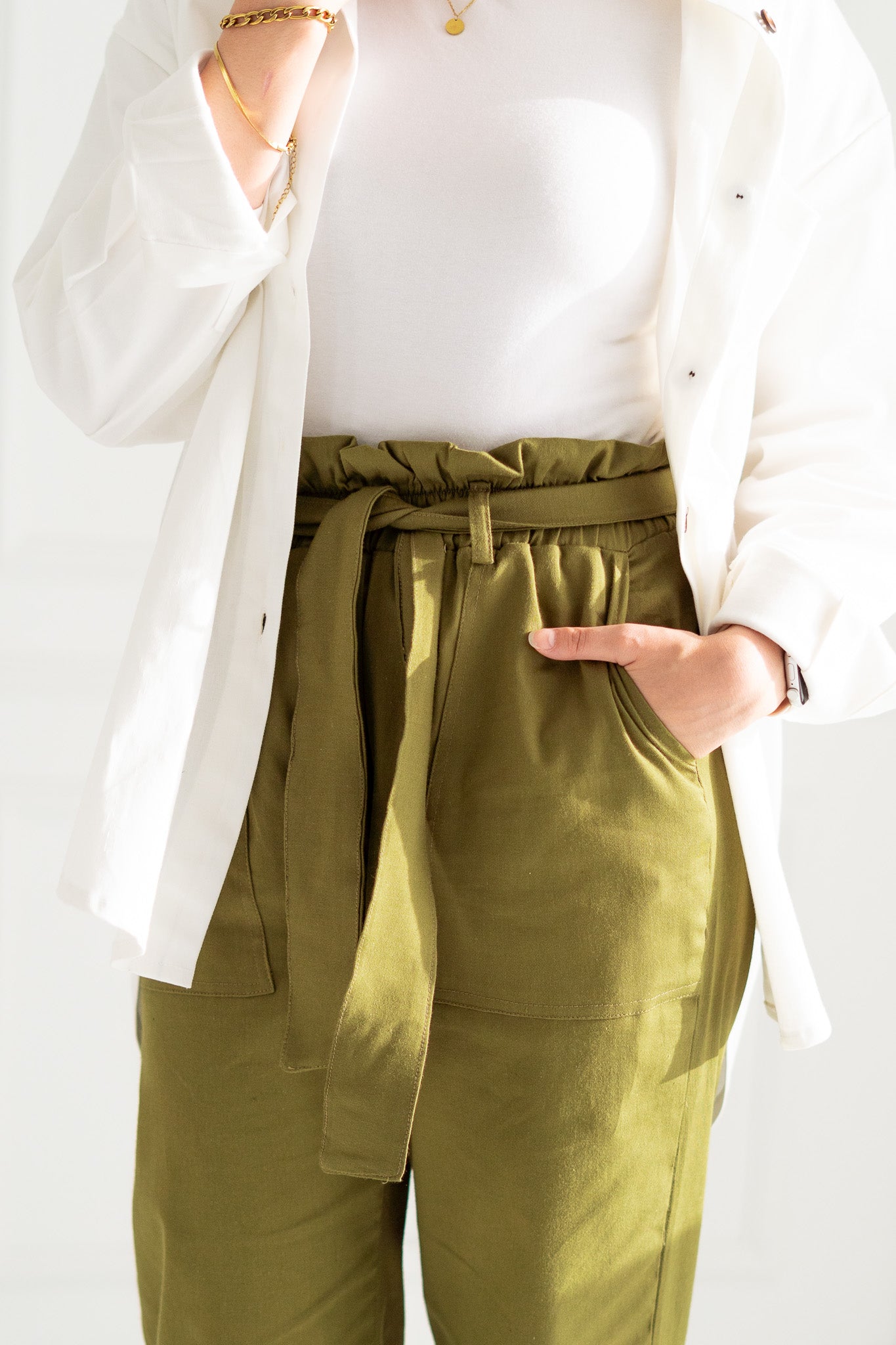 Shadia Pants in Olive Green