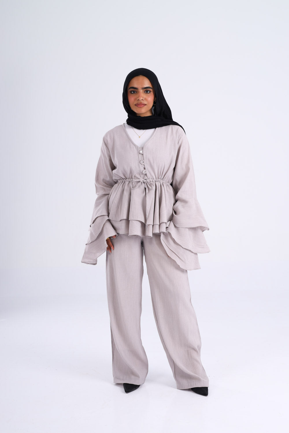 The Ruffles Set in Grey
