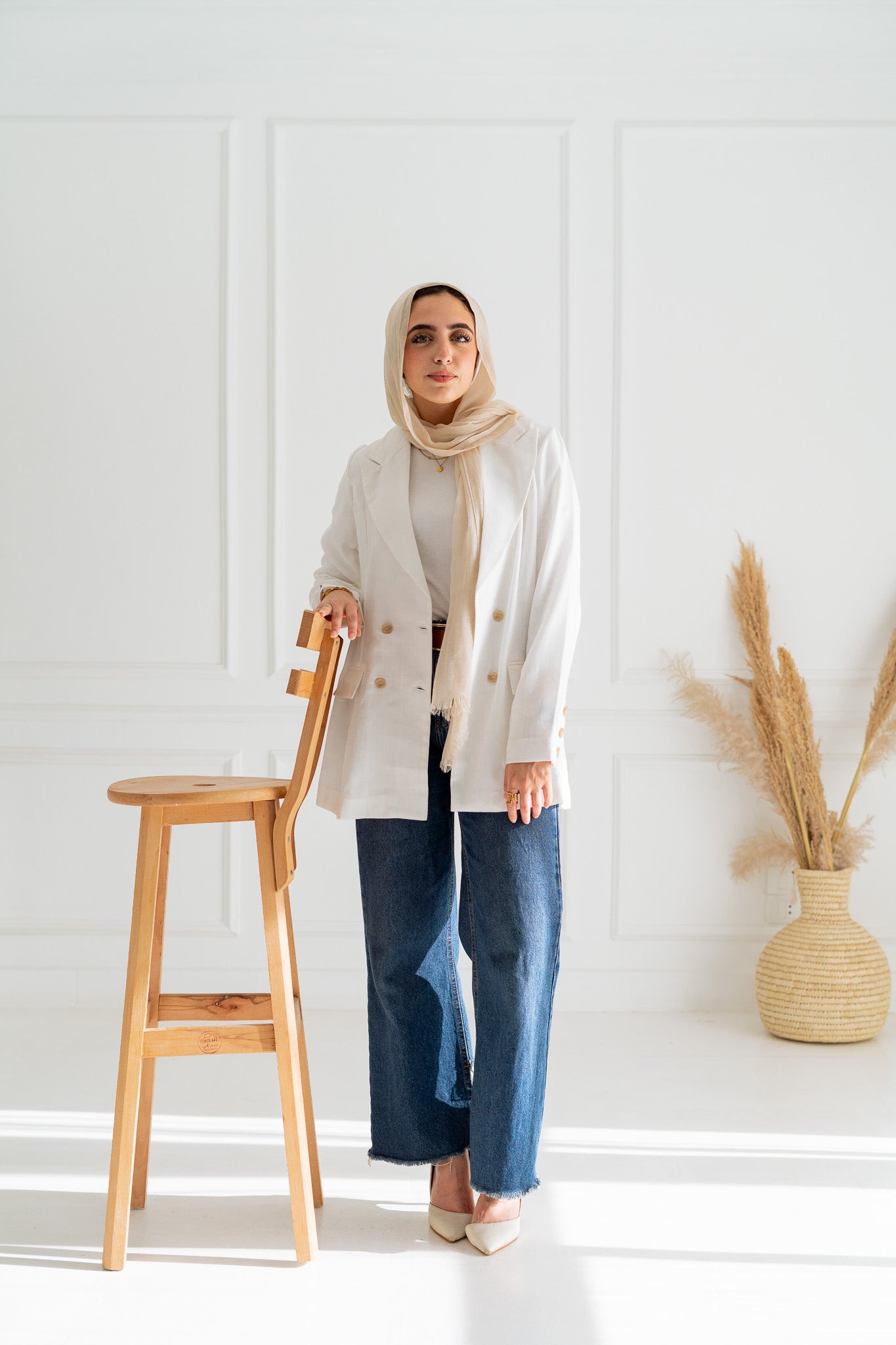 Nazly Blazer in White
