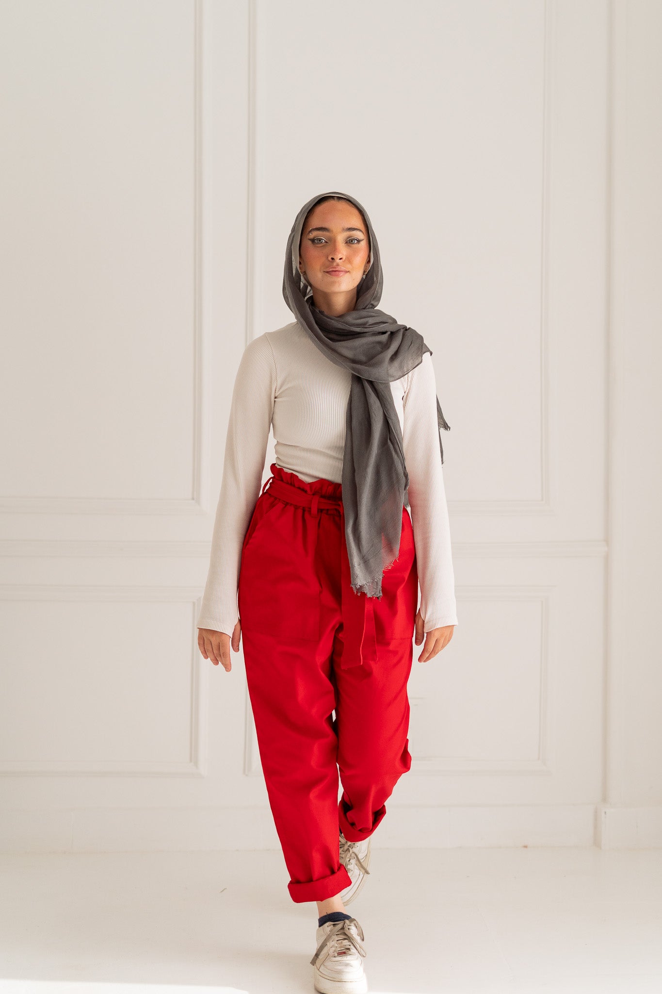 Shadia Pants in Red