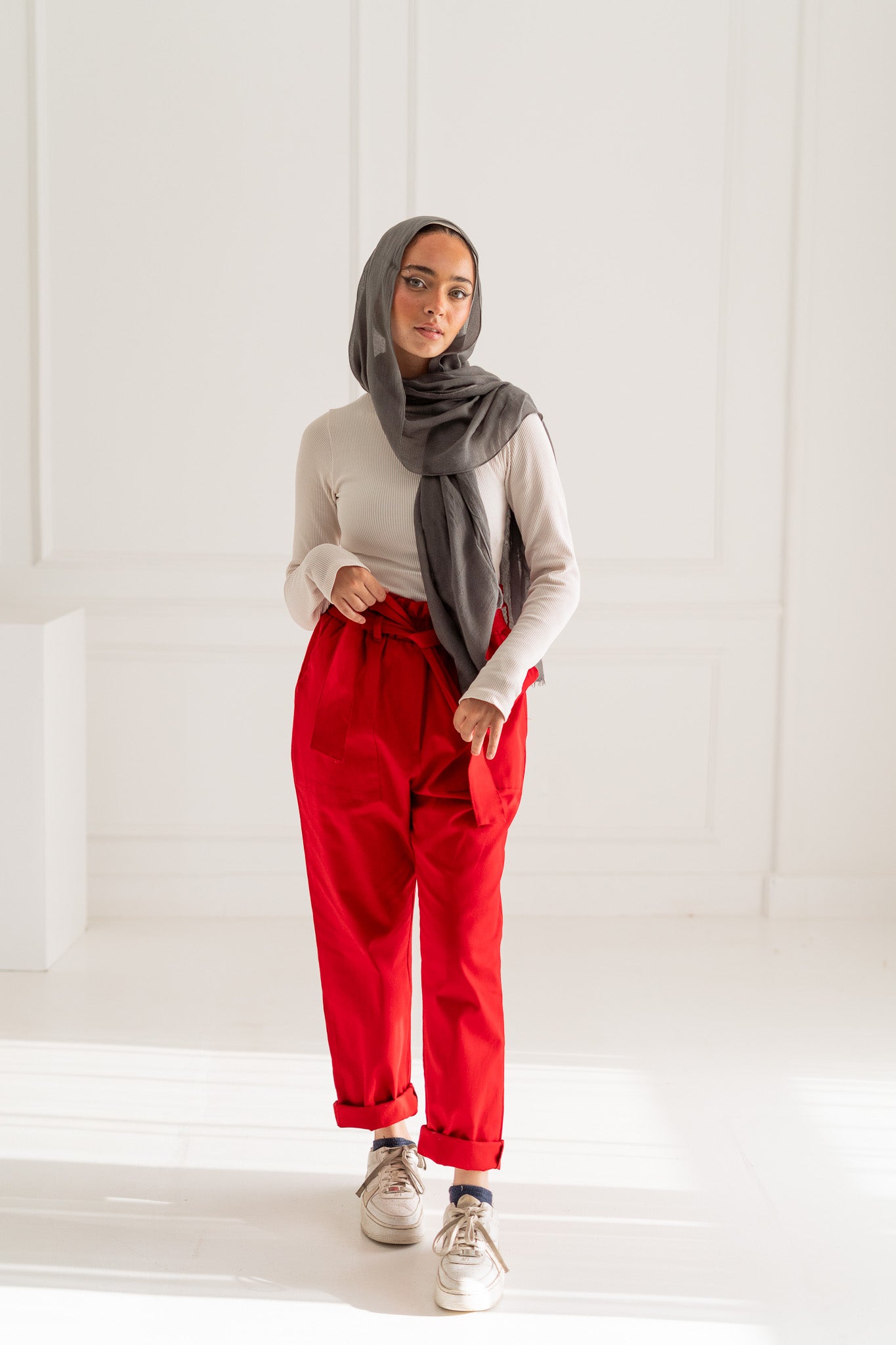 Shadia Pants in Red