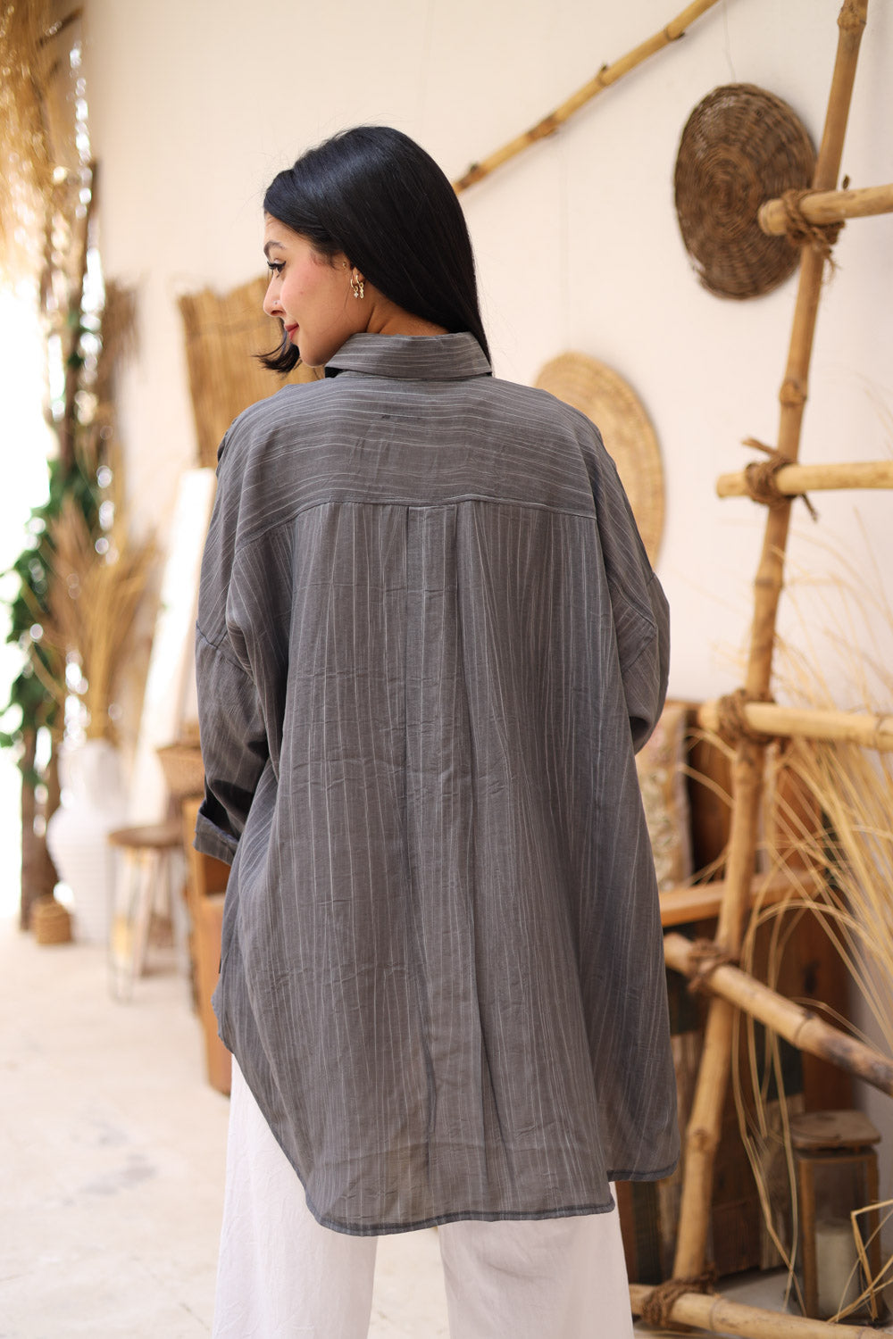 Everyday Dreamer Shirt in Dark Grey